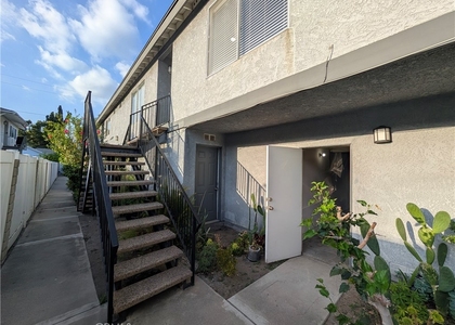 845 W Olive Avenue - Photo 1