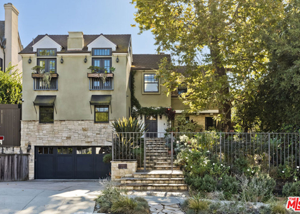 2855 Club Drive - Photo 1