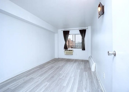 135 Division Street - Photo 1