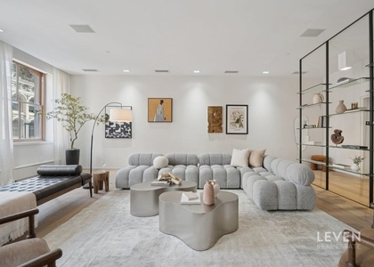 55 Warren Street - Photo 1