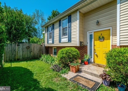 2616 18th Street S - Photo 1