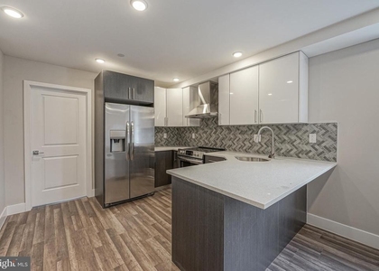 1070 N Front Street - Photo 1