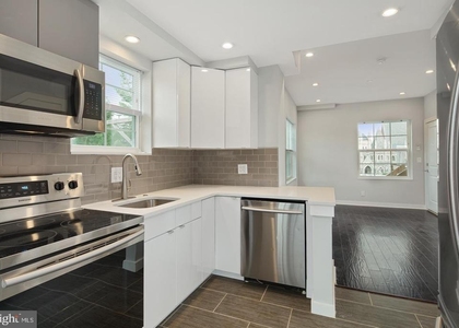 17 S 44th Street - Photo 1