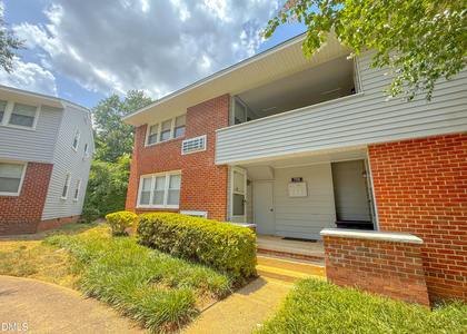 705 Daniels Street - Photo 1