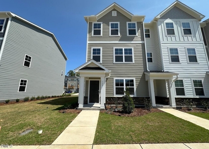 328 Carolina Spgs Boulevard - Photo 1