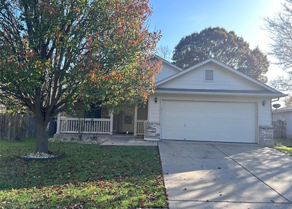 605 Blair Ave - Photo 1