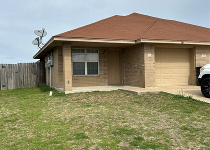 3907 Edgefield St - Photo 1