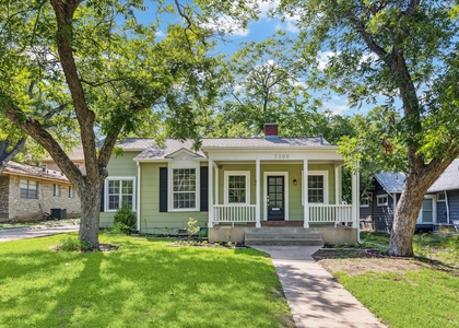3300 Harris Park Ave - Photo 1