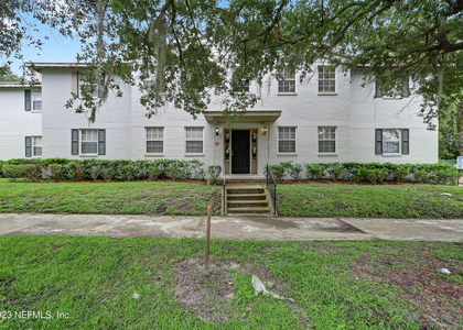 2358 Herschel Street - Photo 1