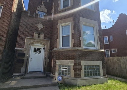 1847 W Garfield Boulevard - Photo 1