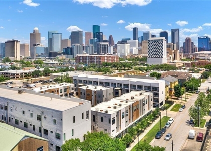 2401 Crawford Street - Photo 1