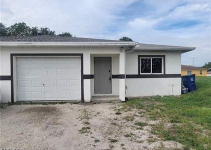 4511 30th Street Sw - Photo 1