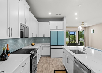 10288 Bonavie Cove Drive - Photo 1