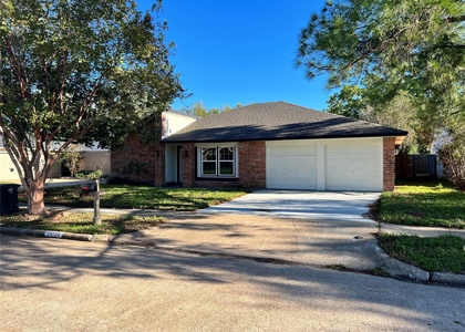 19739 Moonhollow Drive - Photo 1