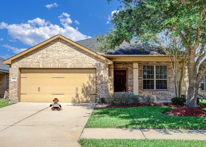 1926 Lansing Cove Drive - Photo 1