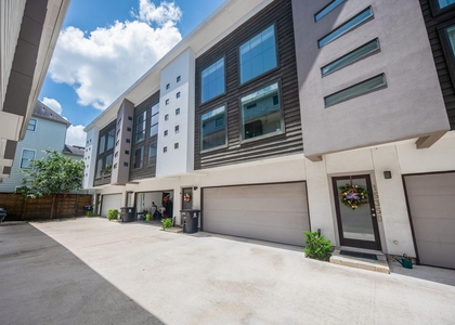 1535 Birdsall Street - Photo 1