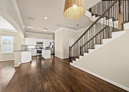 1331 W 21st Street - Photo 1