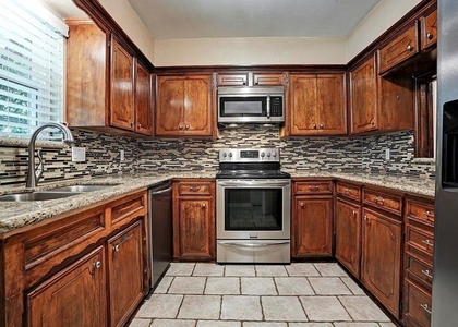 1807 Saxony Lane - Photo 1