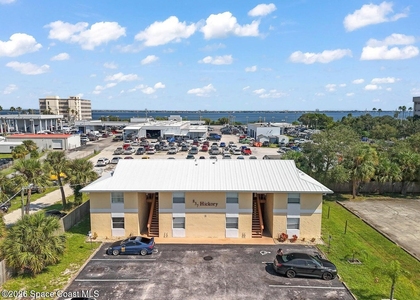 837 Hickory Street - Photo 1