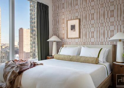 10th Avenue - Photo 1