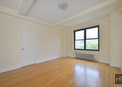Second Avenue - Photo 1