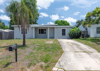 5255 45th Avenue N - Photo 1