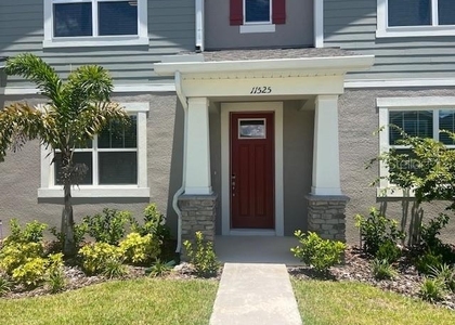 11525 Straits Way - Photo 1