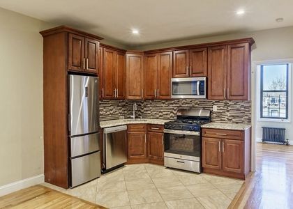 607 Gates Avenue - Photo 1