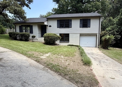 107 Stanley Terrace - Photo 1