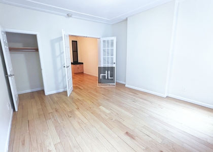 East 89 Street - Photo 1