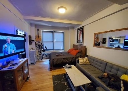 Second Avenue - Photo 1