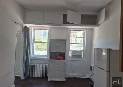 Second Avenue - Photo 1