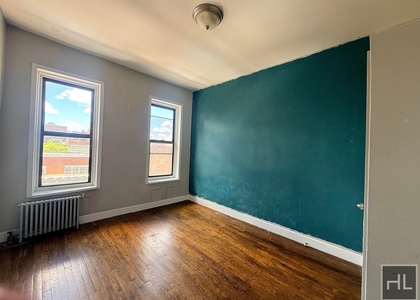 2 Avenue - Photo 1