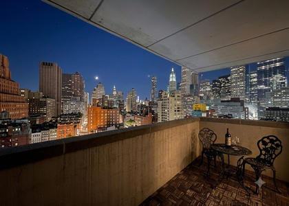 Greenwich Street - Photo 1