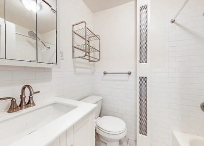 Madison Avenue - Photo 1