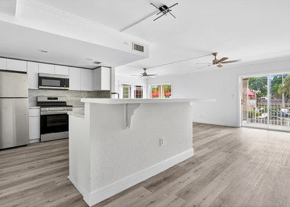 495 Se 8th Street - Photo 1