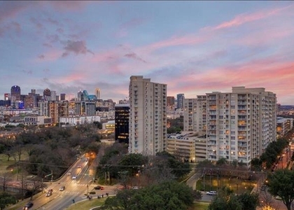 3225 Turtle Creek Boulevard - Photo 1