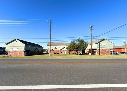 809 W Walnut Street - Photo 1