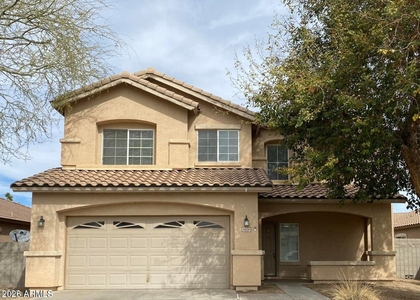 4414 E Peach Tree Drive - Photo 1