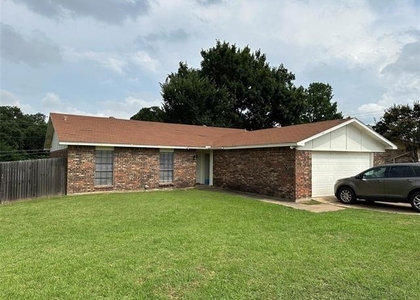 2304 Chinaberry Drive - Photo 1