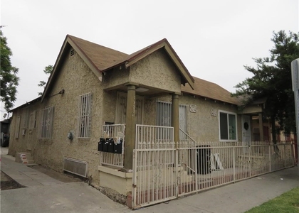 3923 S South  Normandie Avenue - Photo 1