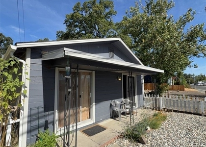 2435 Lakeshore - Photo 1