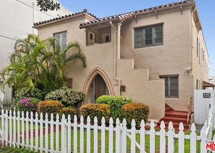 1142 S Clark Drive - Photo 1
