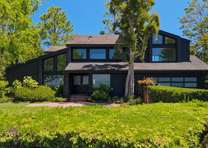 13302 Mulholland Drive - Photo 1