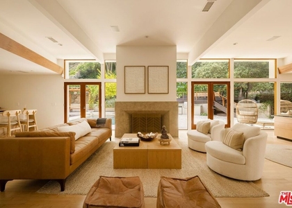 3600 Mandeville Canyon Road - Photo 1