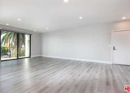 14612 Calvert Street - Photo 1