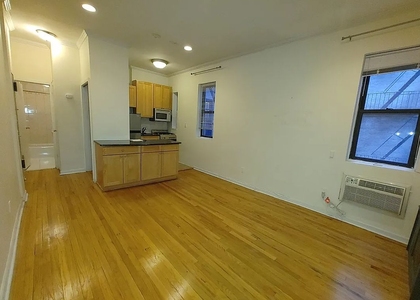 152 E 35th Street - Photo 1