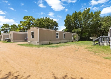 908 Turney Ln - Photo 1