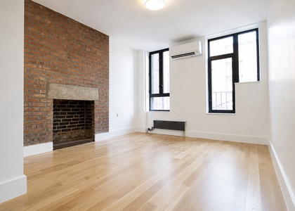 East Broadway - Photo 1