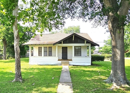 315 High Street - Photo 1